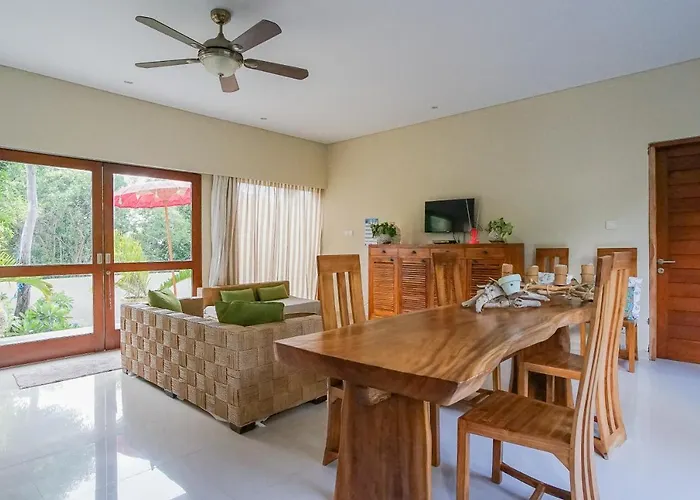 Taman Bahagia 3*